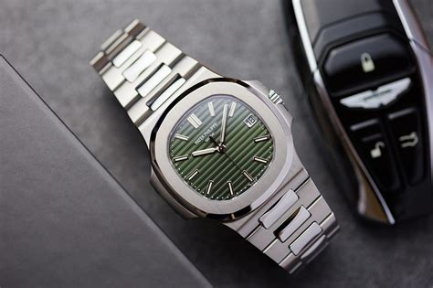 Patek Philippe Nautilus 5711/1A Olive Green Watch Review